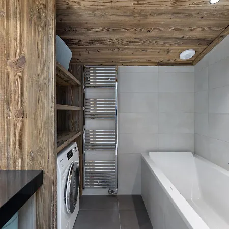 Neuf 3 Chambres, Garage Couvert A - Fr-1-562-65 * Courchevel